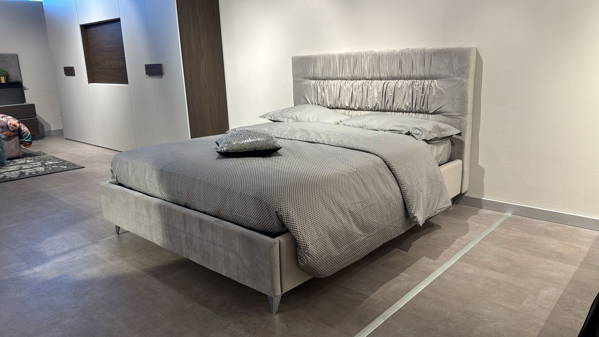 Letto matrimoniale Antigua in promozione