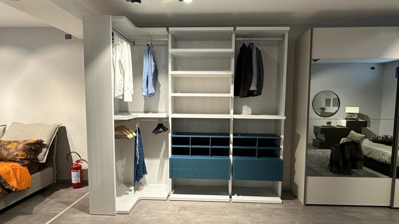 Cabina angolare Moretti