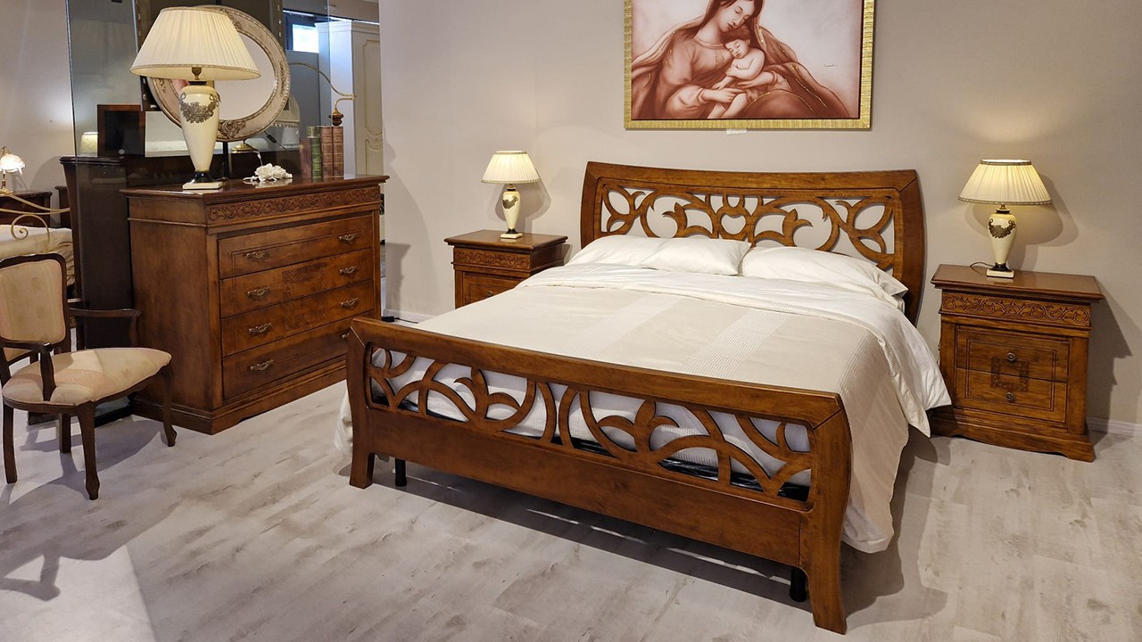 Camera da letto in noce