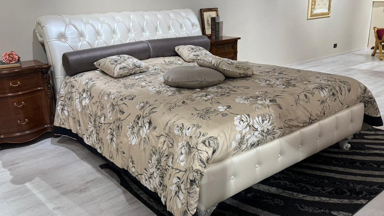 Letto classico matrimoniale Beatrice